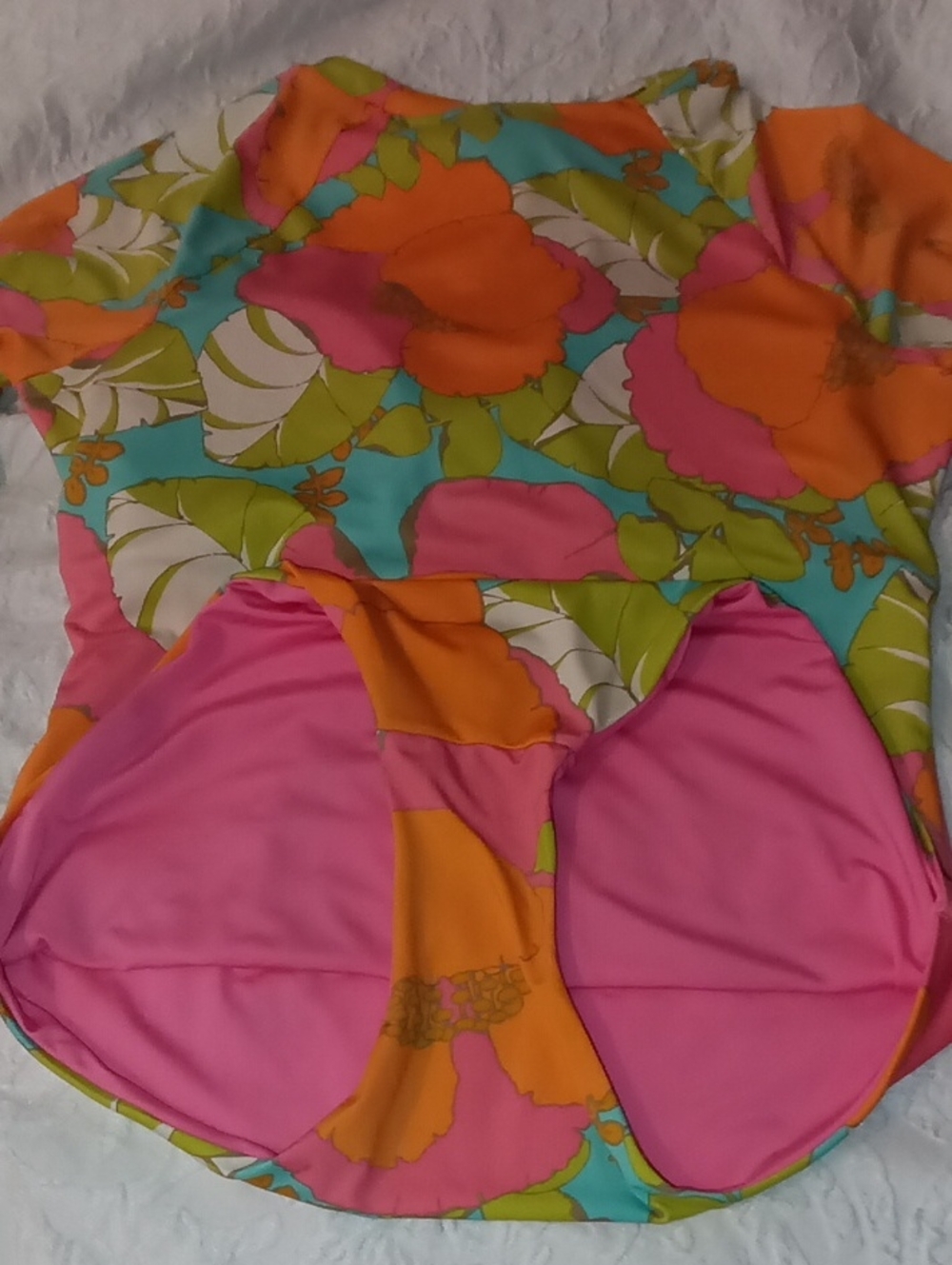 Trina Turk EUC SZ LRG Half Zip Long Sleeve Paddle Suit Flattering Fit Hot Mom🚨 - Picture 8 of 16
